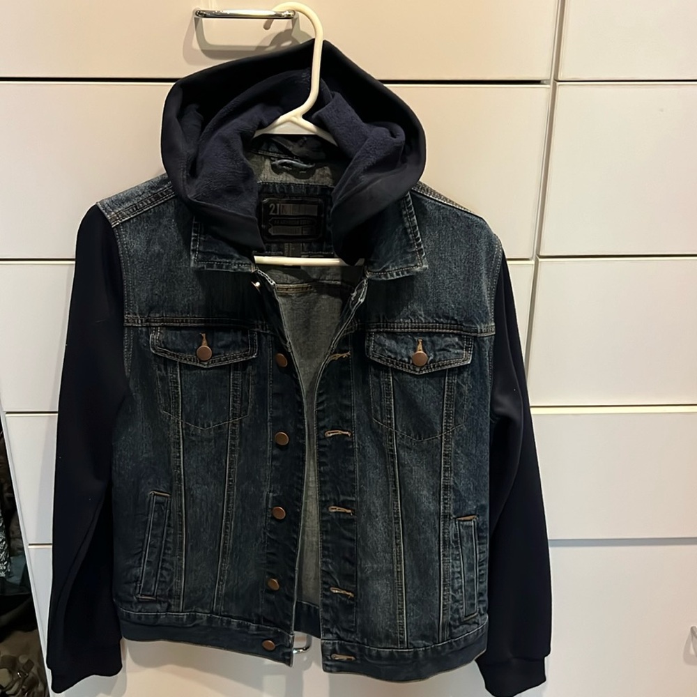 Forever 21 men’s small jean jacket